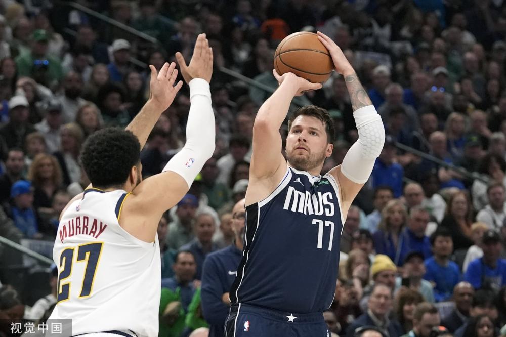 手挺进四强 手挺进四强