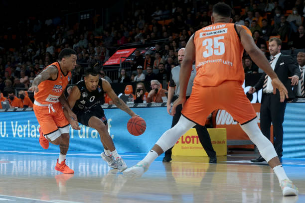 他们最终以 他们最终以