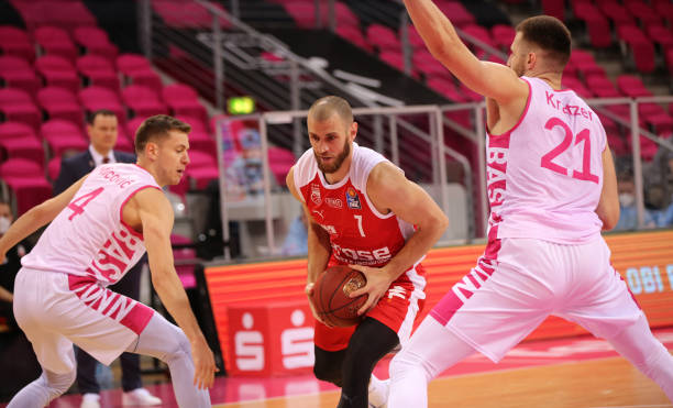 罚球一直是 罚球一直是