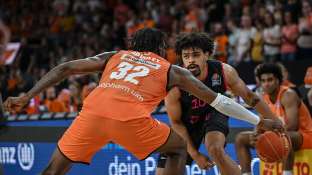 球员来筹集 球员来筹集